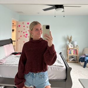 Medium Urban Outfitters Cropped Sweater